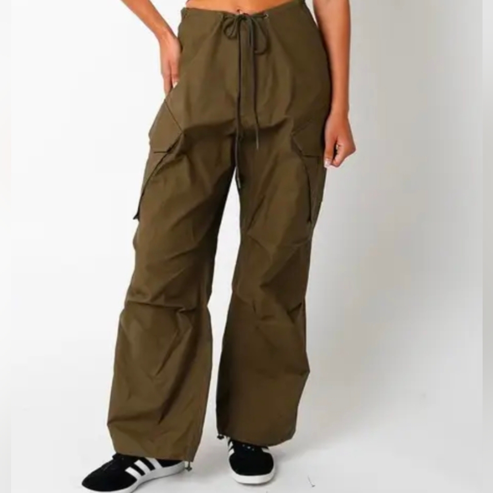 NWT Parachute Pants In Green